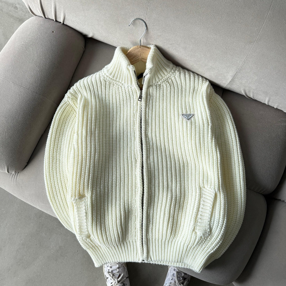 Prada polar (PREMİUM KALİTE)