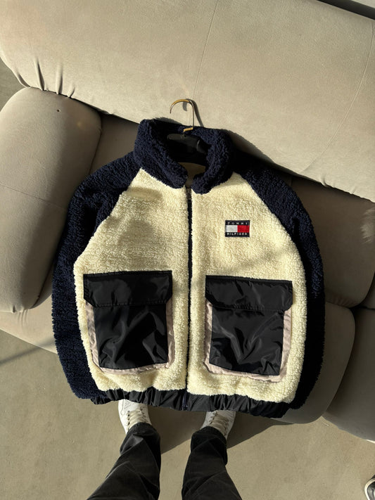 Tommy beyaz laci polar (PREMİUM KALİTE)